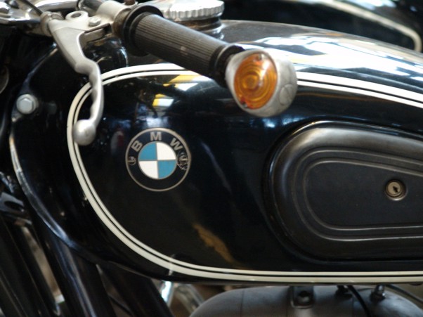 bmw-r-preta64-02.JPG