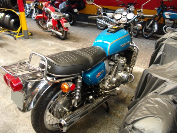 sgt750-azul76-07.JPG